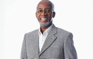 Rex Omar is a veteran Ghanaian highlife musician