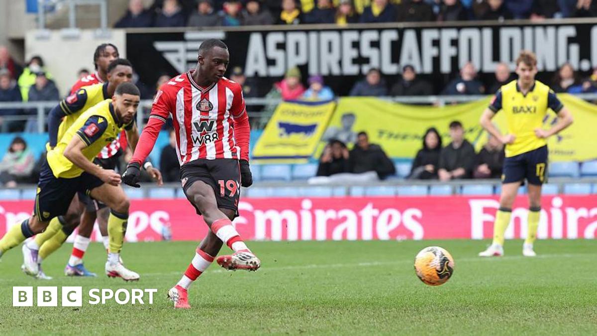 Sunderland see off Oxford challenge to reach FA Cup fifth round
