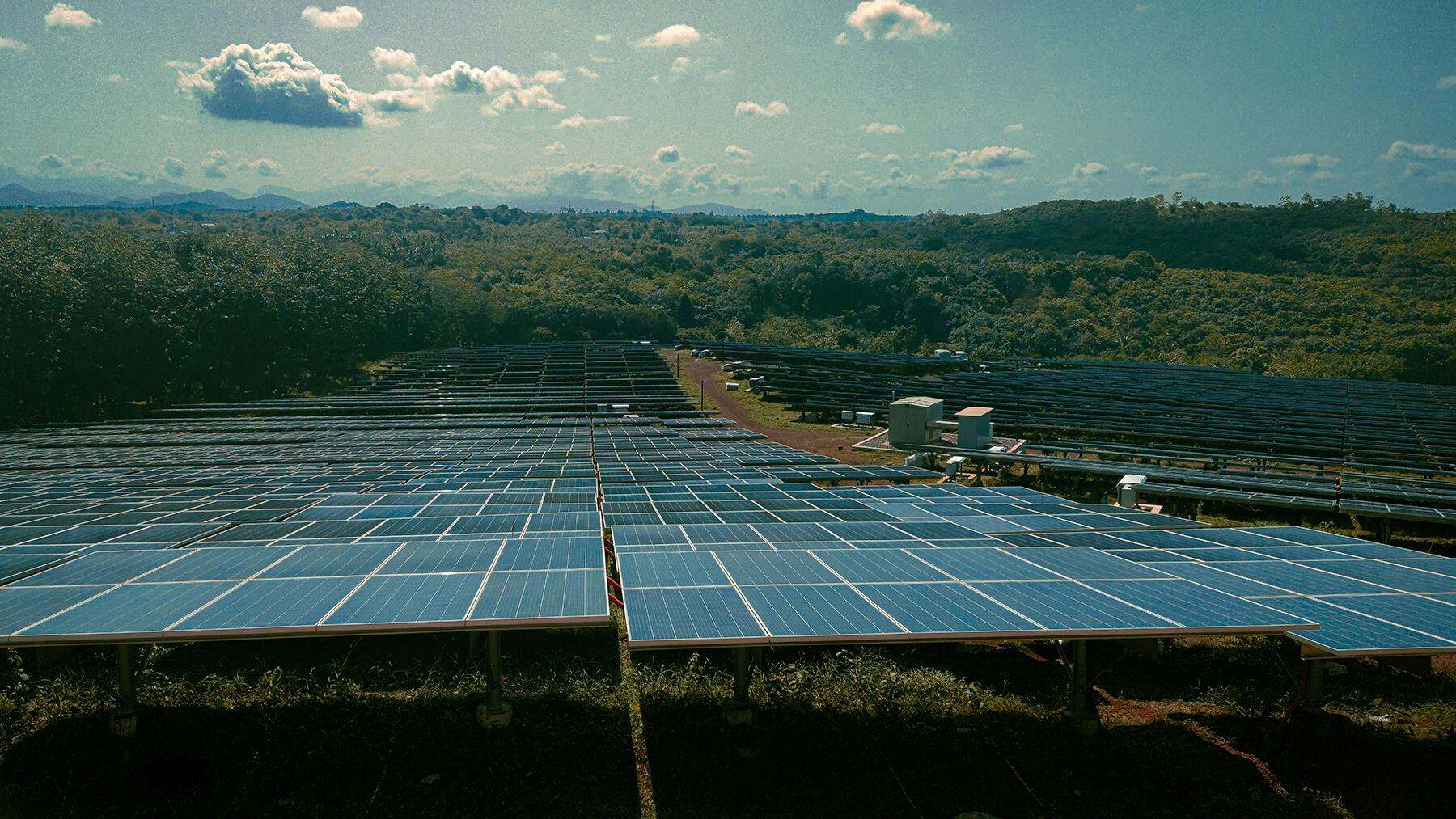 Uniper gives the green light to nearly 288 MWp of new solar developments across Poland and the United Kingdom