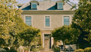 A grand classical house in Somerset by Christian Bense, perfectly balanced between tradition and modernity