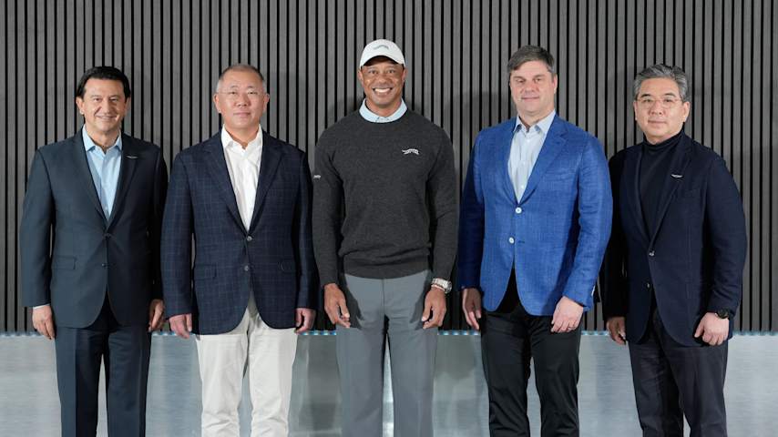 From left to right, President and CEO of Genesis José Muñoz, Executive Chair of Hyundai Motor Group Euisun Chung, Tiger Woods, PGA TOUR CEO Brian Rolapp and Vice Chair of Hyundai Motor Group Jaehoon Chang at a signing ceremony at The Riviera Country Club. (Courtesy PGA TOUR)