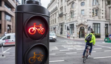 Cycling tickets fall in London despite rash of red-light runners