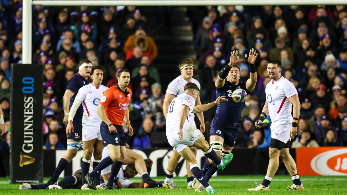 England must rely on plan, not abandon it, when things are going wrong