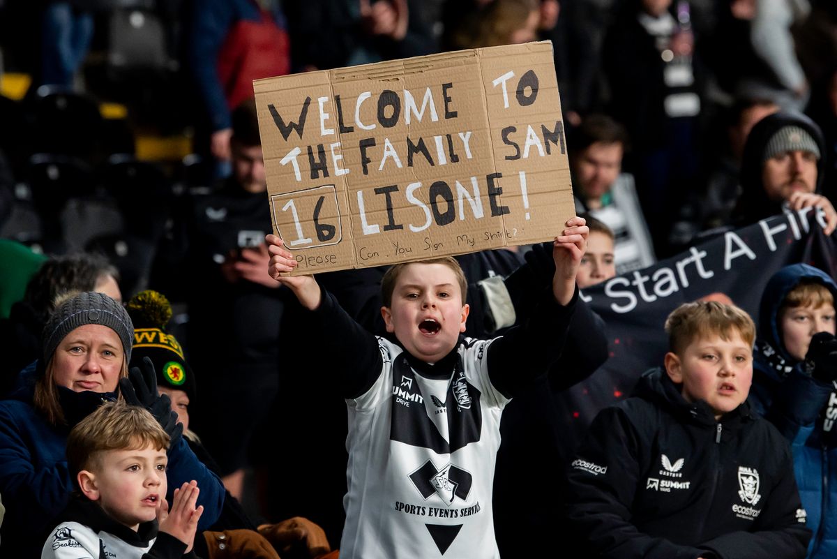 Hull FC recorded a huge crowd over Bradford.