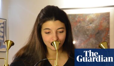 T rex breath and Queen Elizabeth’s car: scientists creating ‘time machine for the nose’ | Archaeology