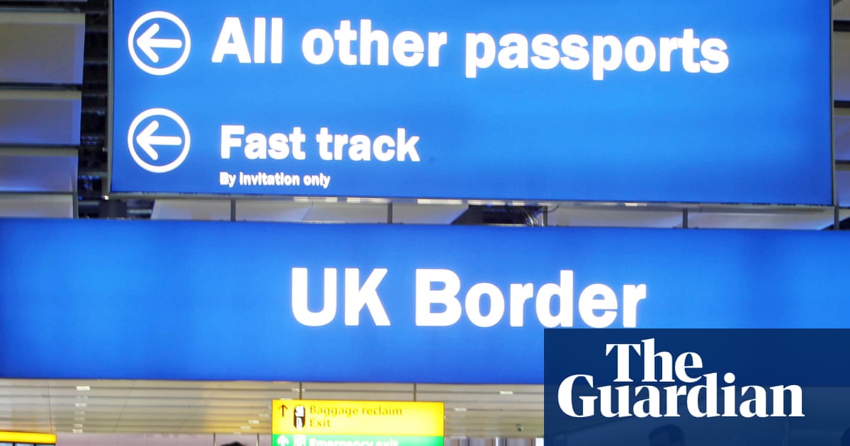 Ryanair may let dual nationals board UK flights with an expired British passport | Immigration and asylum