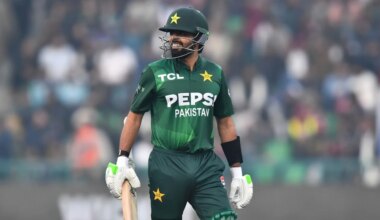 T20 World Cup - Babar Azam and Mike Hesson need to have 'honest conversations,' says Faf du Plessis