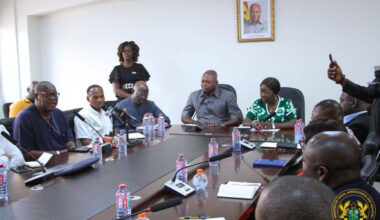 Trade Minister holds emergency meeting to address cement shipment delays