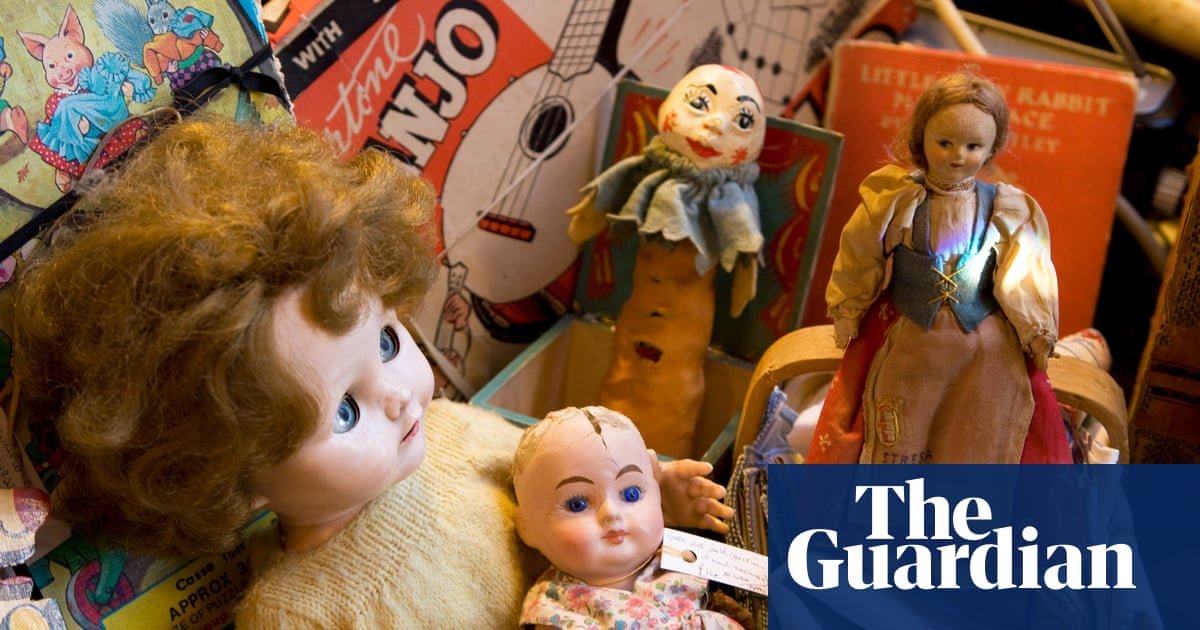 Art and antiques help lift retail sales in Great Britain to biggest monthly rise since 2024 | Retail industry