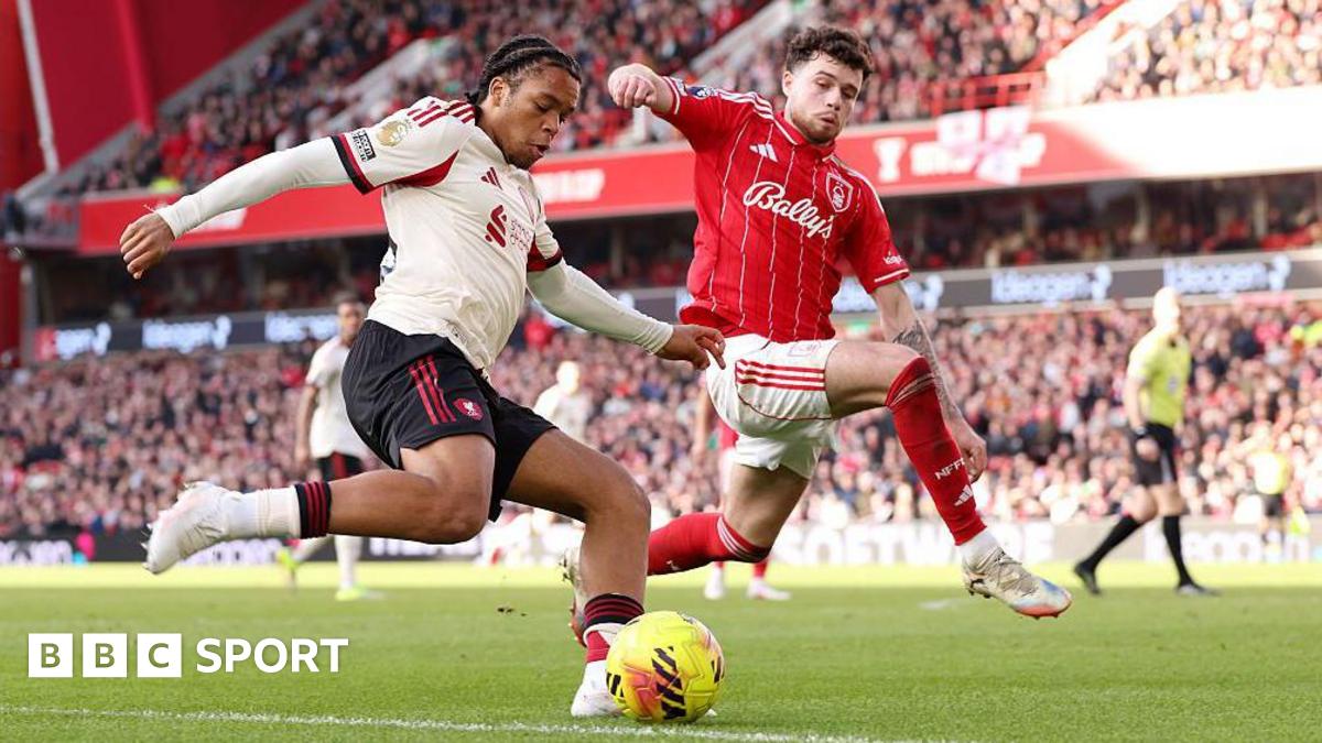 Rio Ngumoha takes on his man