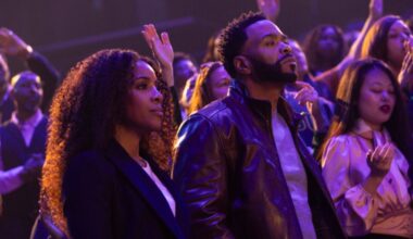 Kelly Rowland as Leah Caldwell and Cliff Smith as Jarrett Roy in Relationship Goals.