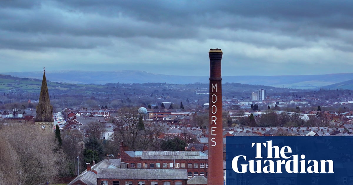 ‘We are the forgotten little town’: will disenchantment in Denton leave it ripe for Reform? | Greater Manchester