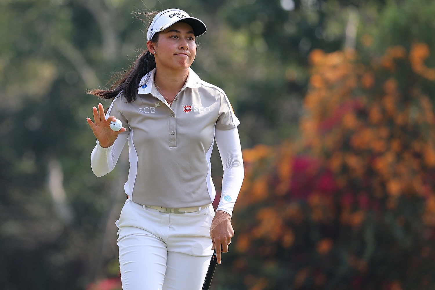 World No.1 Jeeno Thitikul of Ratchaburi celebrated her 23rd birthday with a nine-under par 63 on the second day of the Honda LPGA Thailand.