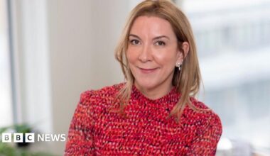 Cabinet secretary frontrunner Antonia Romeo faced multiple bullying complaints