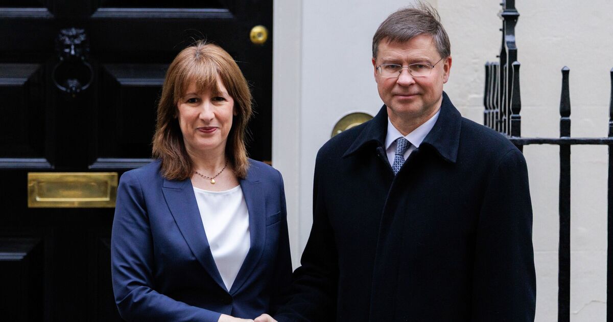 Bombshell Brexit betrayal on cards as Brussels opens door to new UK trade deal | Politics | News