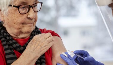 Major NHS vaccination change from April 1 for all pensioners over 80 | UK | News