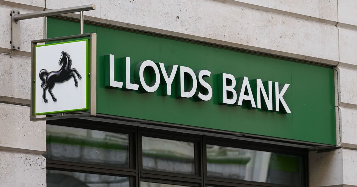 Lloyds to close another 95 bank branches in huge hammerblow | UK | News