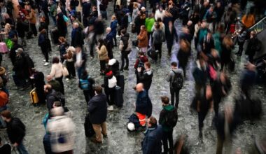 London Euston trains LIVE: Major lines blocked including Birmingham and Liverpool - Express.co.uk