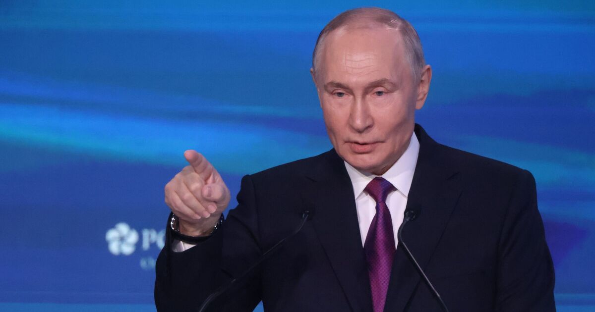 Russia economy meltdown as Putin makes desperate move | World | News