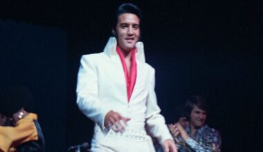Elvis' wild Las Vegas years – From hair dye on walls to moment it all went wrong | Music | Entertainment