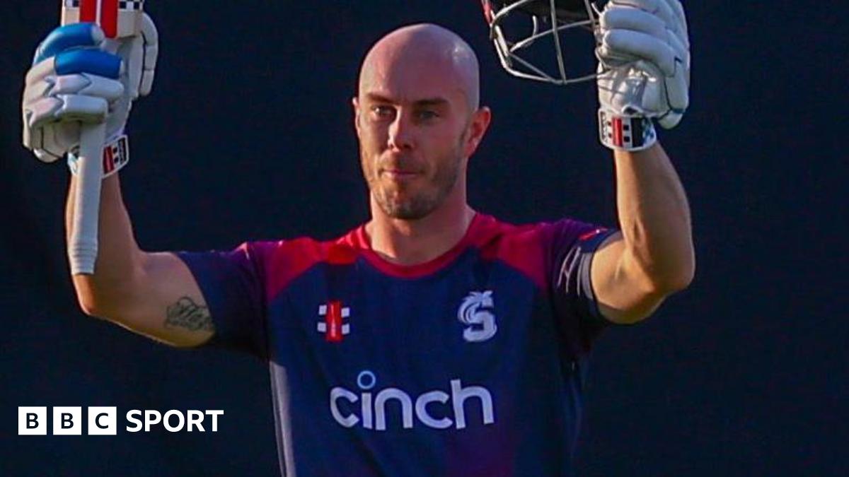 Chris Lynn celebrates scoring century