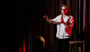 Prescribing comedy could lower costs and reduce NHS waiting lists, says doctor