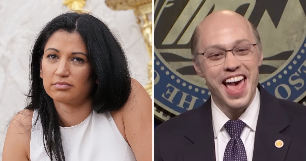 Katie Miller Melts Down at Pete Davidson’s ‘SNL’ Appearance