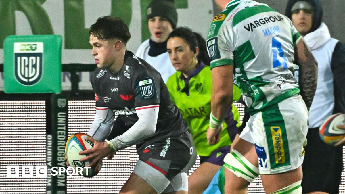 United Rugby Championship: Scarlets draw at Benetton while Glasgow defeat Munster