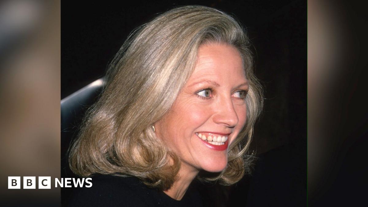 Anna Murdoch smiles in a profile picture taken in 1988.