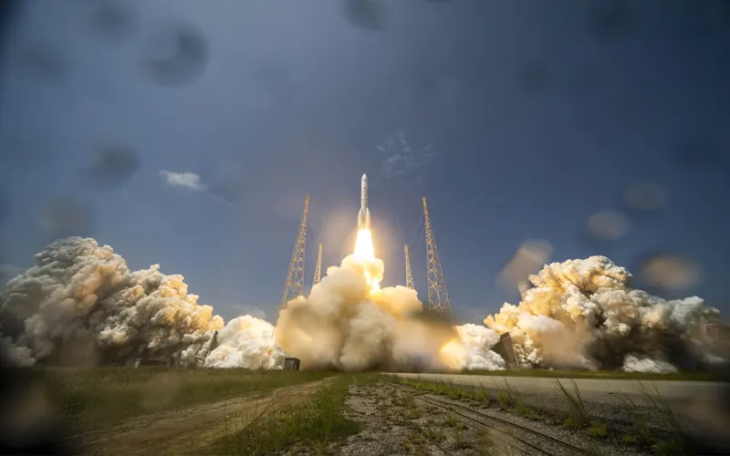 Arianespace has launched the first four-booster variant of its Ariane 6 rocket, deploying 32 satellites for the Amazon LEO constellation.