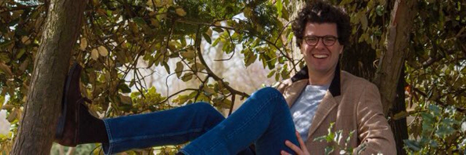 Barnes Thomas is a former art dealer