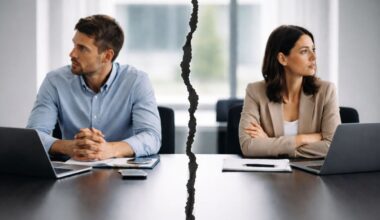 What Founders Need to Know About Cofounder Coaching