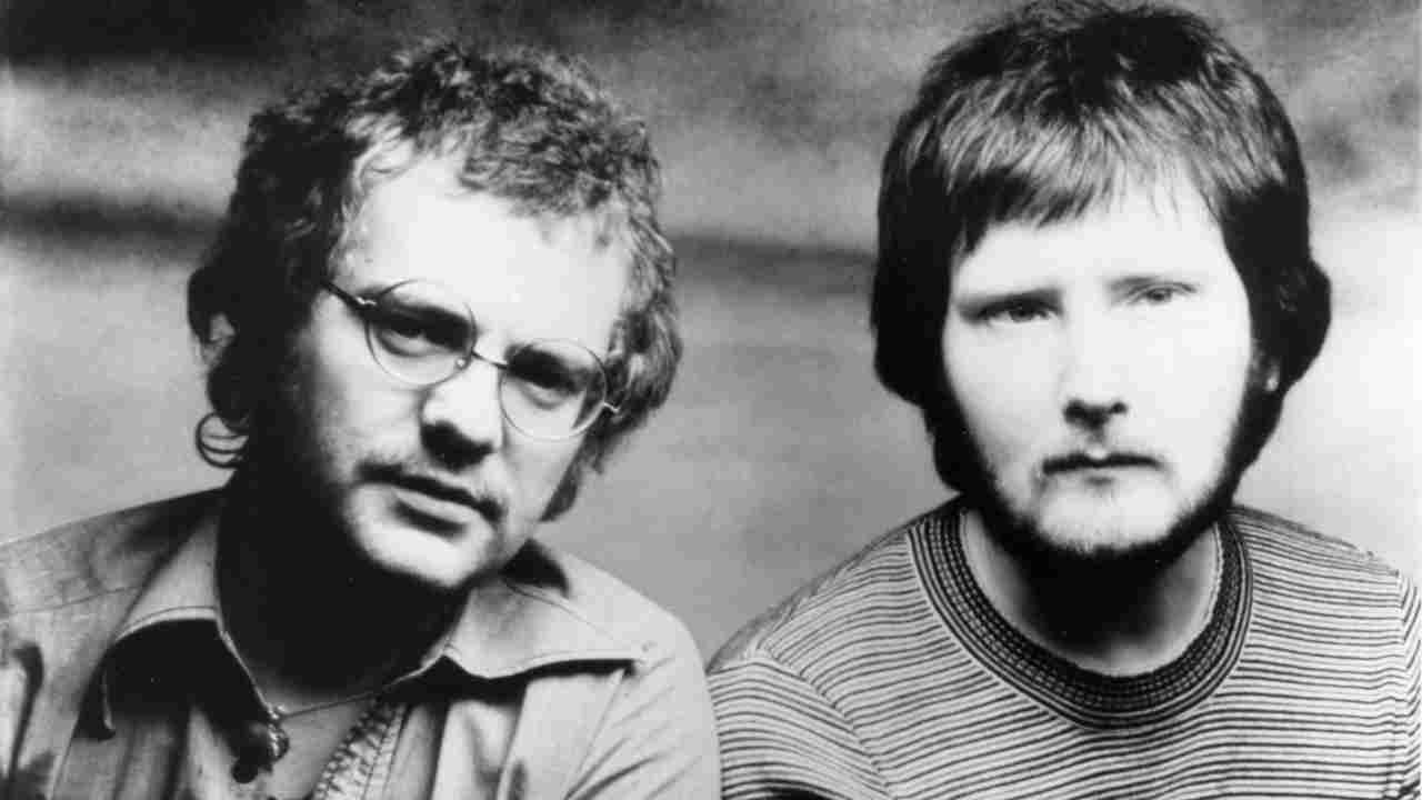 Joe Egan and Gerry Rafferty of Stealer&rsquo;s Wheel posing for a photograph in the 1970s