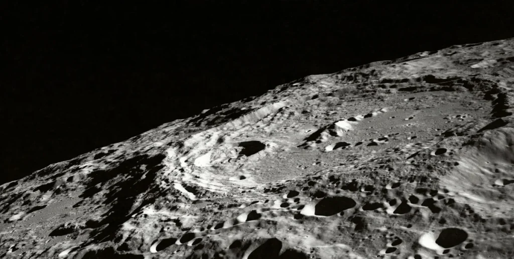 Elon Musk still wants to go to Mars, but apparently the latest idea is go to the Moon first