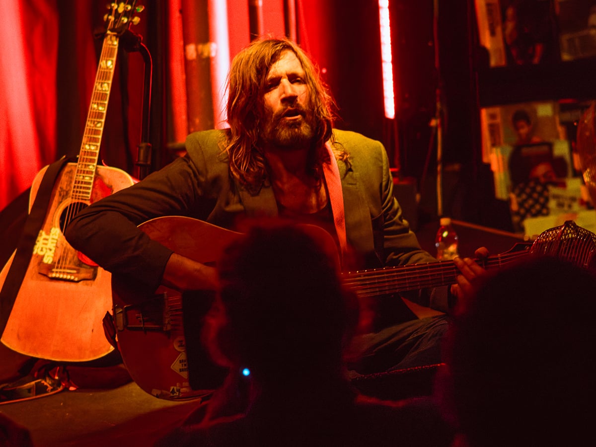 Evan Dando hospitalised amid unsolicited explicit videos allegation