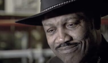 “Smokin' Joe” To KO 'Rocky!' Frazier's Statue Could Take Rocky's Place At The Bottom Of The Philadelphia Museum's Steps