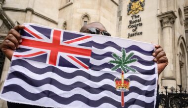 UK to ‘pause for thought’ on Chagos Islands deal after Trump blast – POLITICO