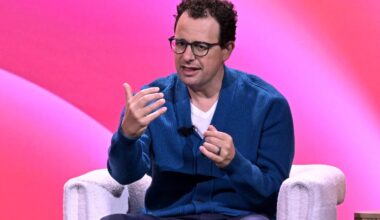 Anthropic CEO Dario Amodei is ‘deeply uncomfortable’ with tech leaders determining AI’s future