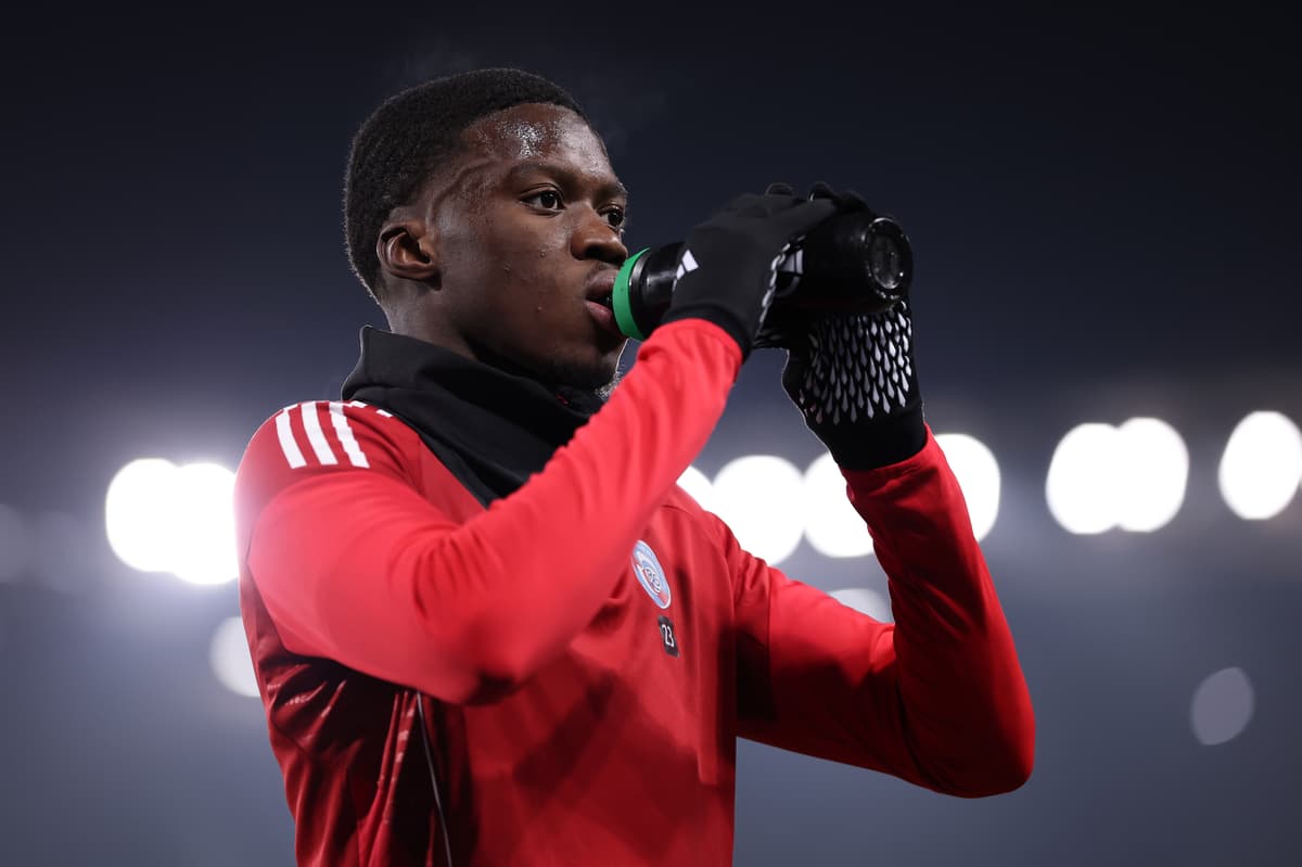 Chelsea signing flies into London to finalise Deadline Day arrival - London Evening Standard