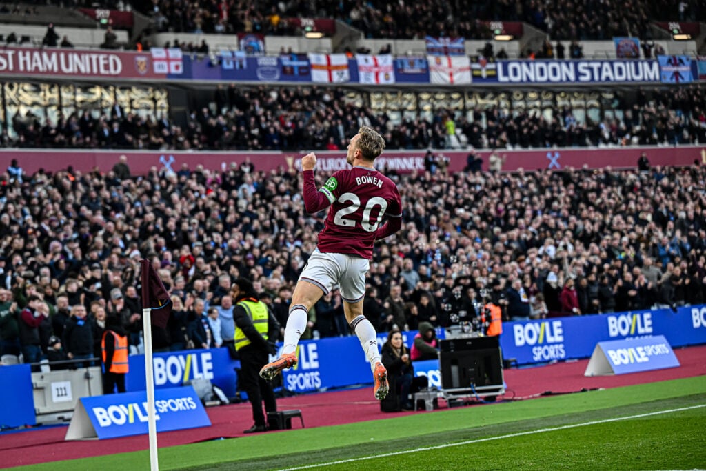 Jarrod Bowen celebrates in front of the West Ham United fans after scoring a goal.