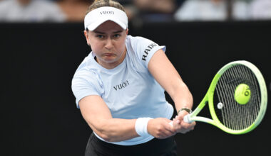 Krejcikova defeats Pavlyuchenkova to set up showdown with Anisimova in Dubai - WTA Tennis