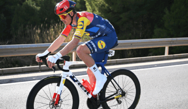 Unlucky season start for Mads Pedersen