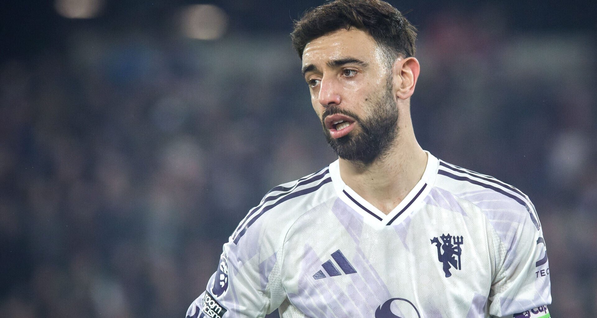 Bruno Fernandes explains why he disagrees with "magic player" praise from Man Utd fans