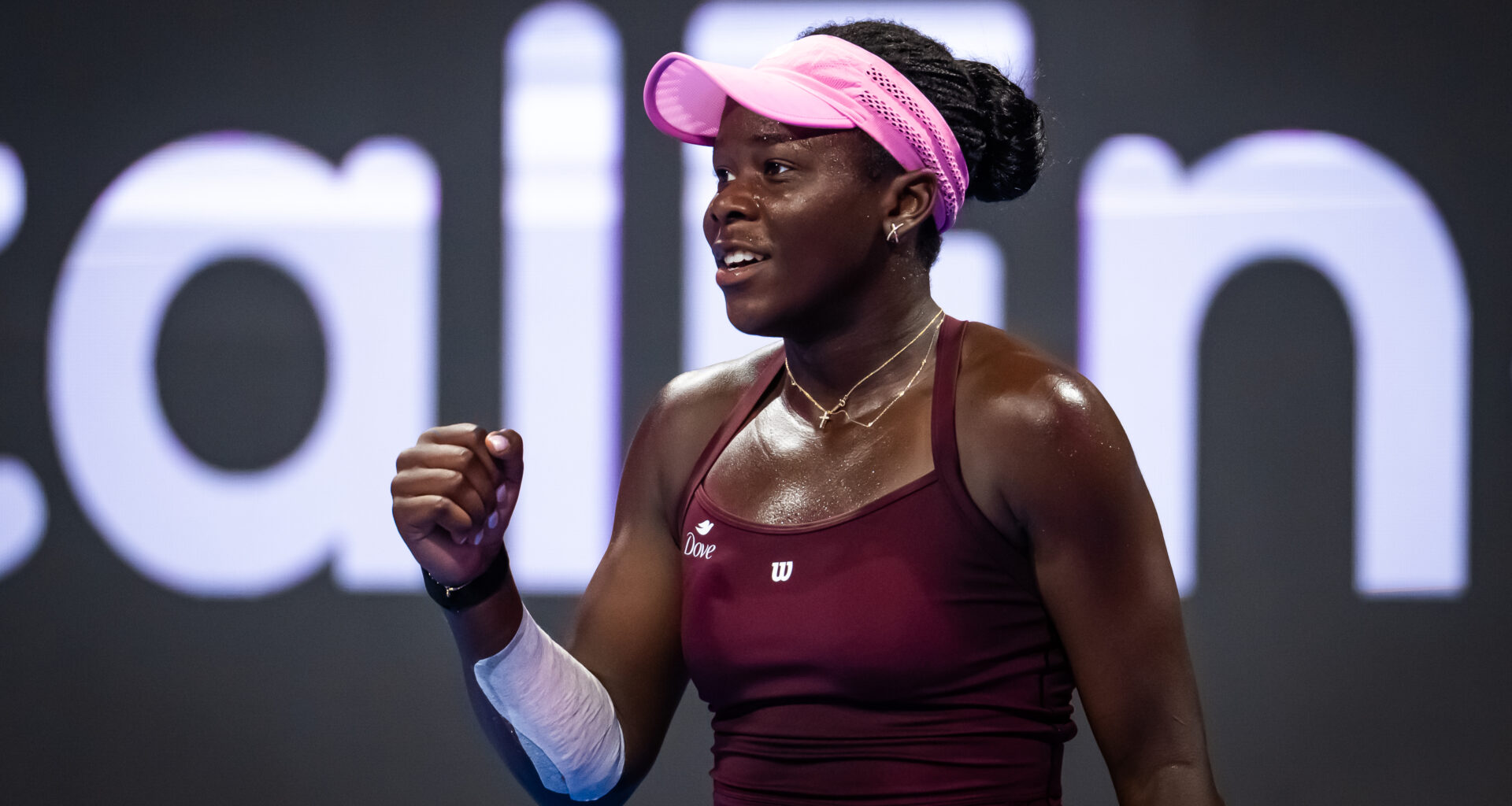 Can Muchova throw off red-hot Mboko?