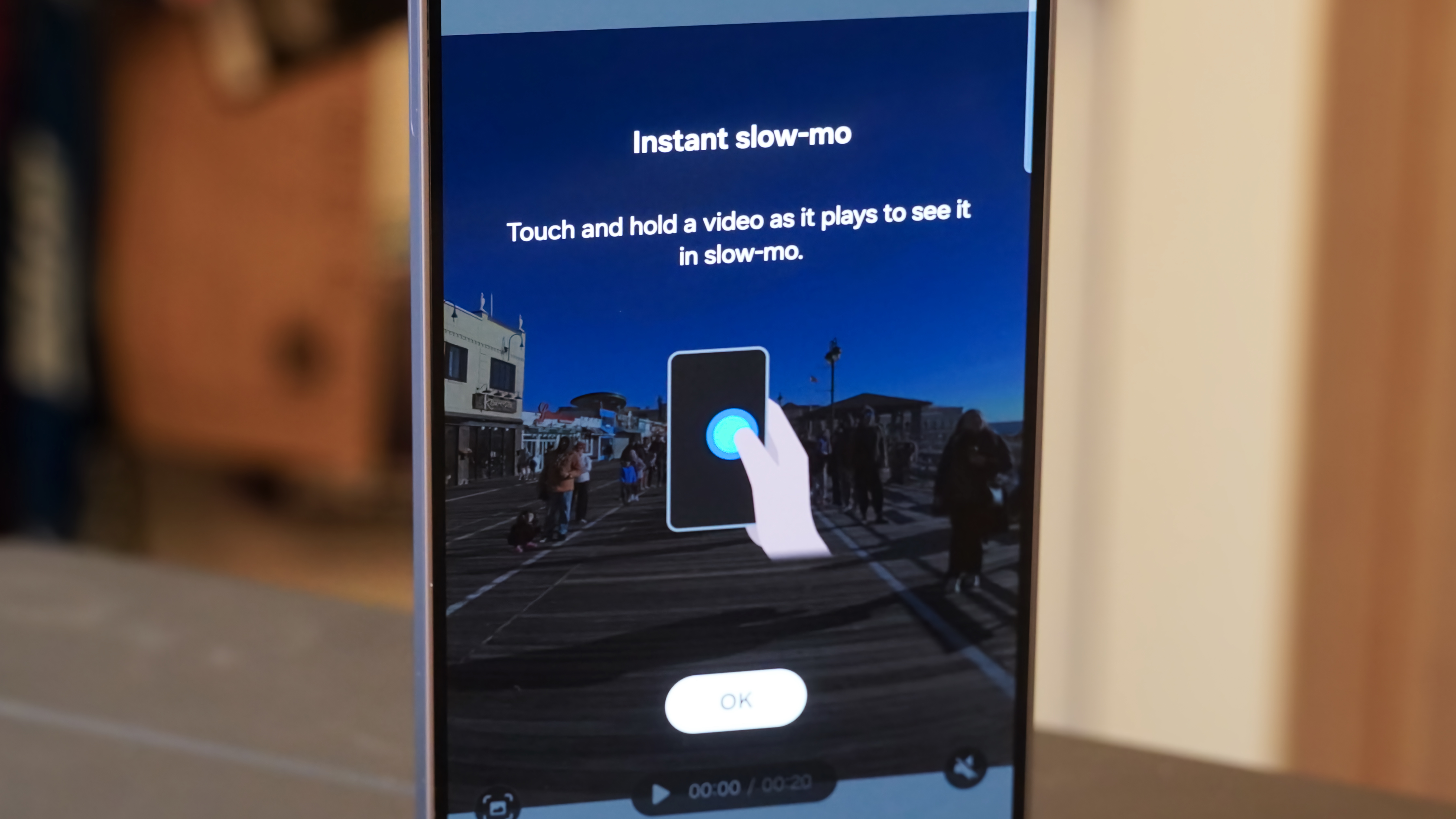 The Instant slow-mo feature in the Samsung Gallery app.