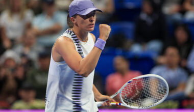 Swiatek powers into Doha third round, extends WTA 1000 streaks