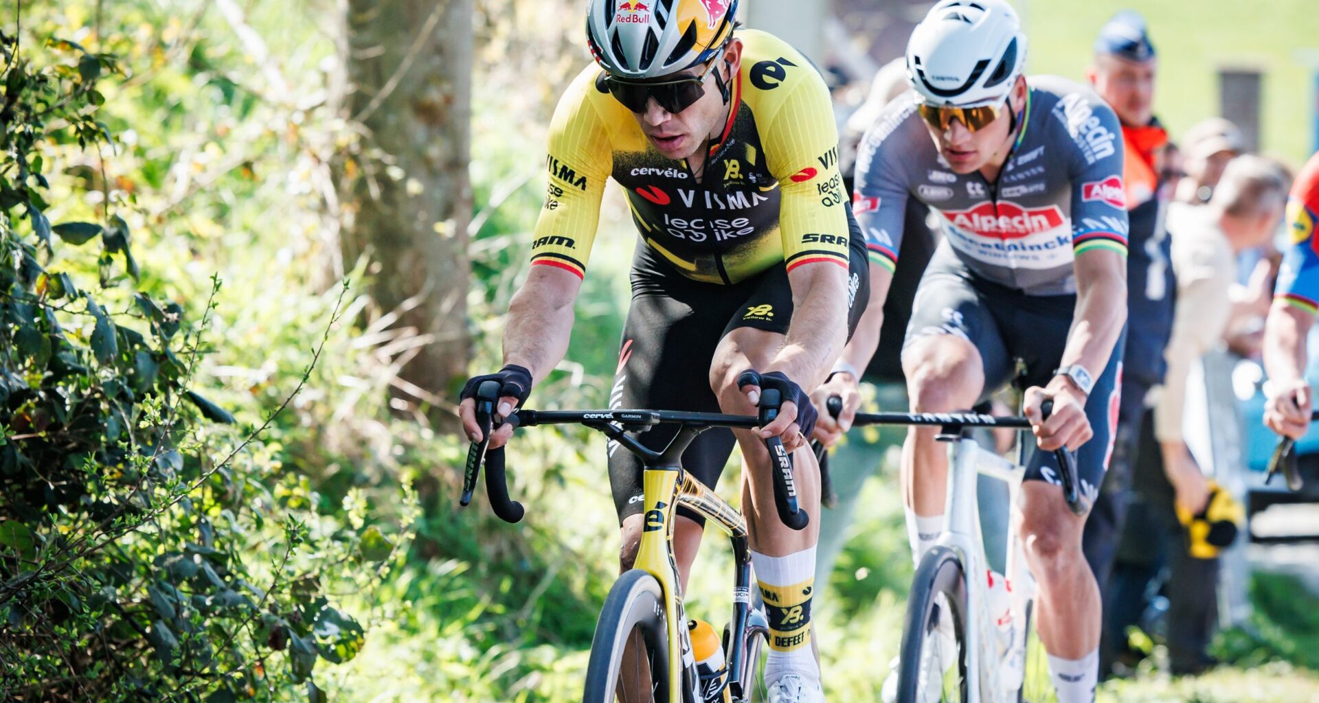 Mathieu van der Poel and Wout van Aert to make season debuts at Omloop Nieuwsblad