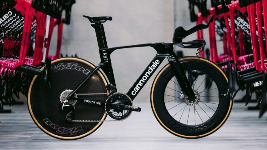 A Cannondale SuperSlice time trial bike