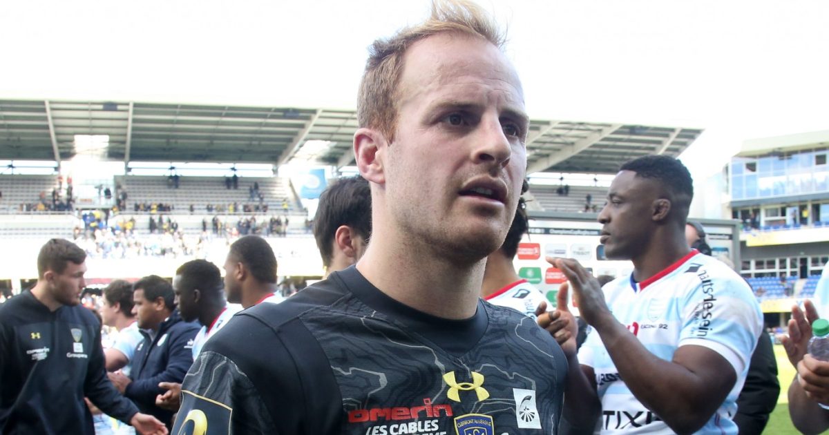 Ex-England full-back Nick Abendanon earns new deal