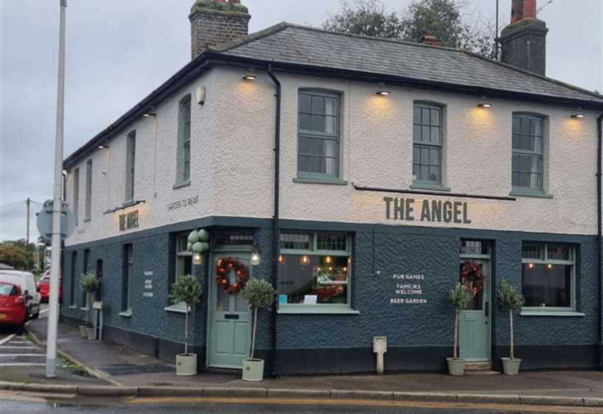 Licensees of The Angel Pub in Lower Rainham Road, leave months after stepping back from The Rising Sun in Rochester